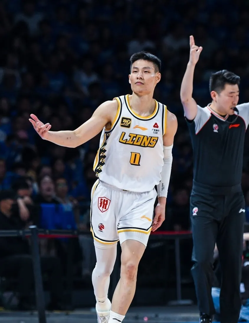 j9九游会官网入口 -广厦男篮内部会议纪要流出——今夜篮板制胜，荷甲使命明确，年轻球员得到机会的简单介绍